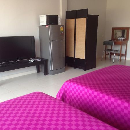 On Street Bed And Breakfast Ban Karon Exterior foto