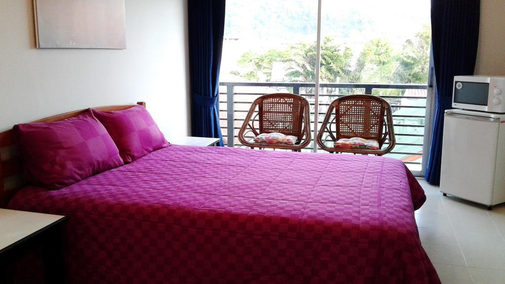On Street Bed And Breakfast Ban Karon Exterior foto